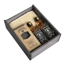 В деревянных боксах и корзинах