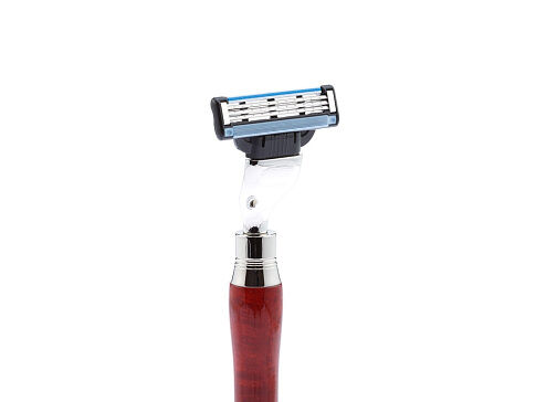 Бритвенный набор Mondial: станок MACH3, помазок, подставка; корень шиповника