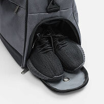 Спортивная сумка Atlantes, светло-серая с черным